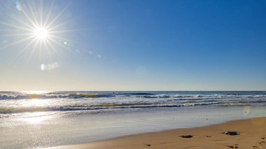 İspanyol okyanus dalgaları ve plajları