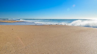 İspanyol okyanus dalgaları ve plajları