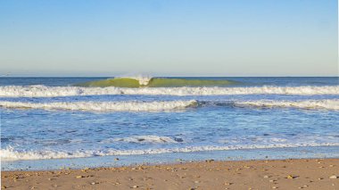 İspanyol okyanus dalgaları ve plajları