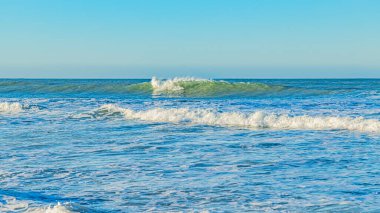 İspanyol okyanus dalgaları ve plajları