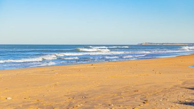 İspanyol okyanus dalgaları ve plajları