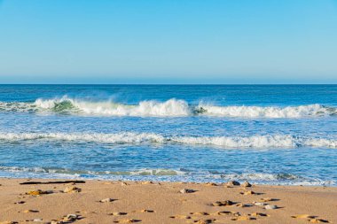 İspanyol okyanus dalgaları ve plajları