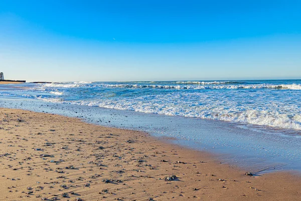 İspanyol okyanus dalgaları ve plajları