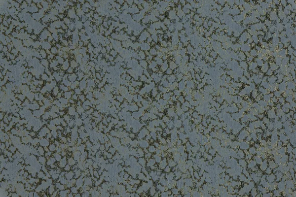 Yoğun gri-mavi kumaş yüzeyine yakın çekim, yükseltilmiş bir yığın ve tonal lurex ipliklerle oluşturulmuş soyut bir ağ deseni içeriyor. İç tasarım veya mobilya kaplaması için arkaplan