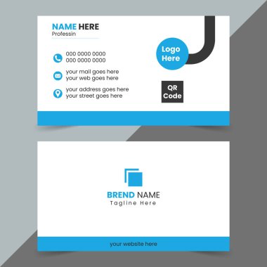 Beyaz, mavi ve siyah elementli çift taraflı bir kartvizit tasarımı. Ön kısımda isim, meslek, iletişim detayları ve bir QR kodu için yer tutucu metin yer almaktadır. Arkasında bir marka adı, slogan ve web sitesi görüntüleniyor.