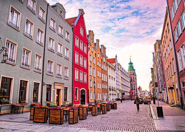 Rua Estreita Cidade Velha Gdansk Bela Arquitetura Com Antigos Edifícios — Fotografia de Stock