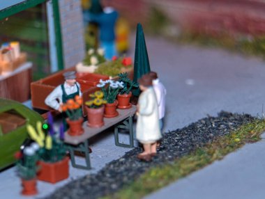 Burada güzel çiçekler alabilirsin.