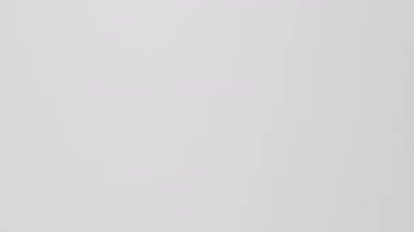 3D yapboz oyunu, beyaz parçalar merkezden uzağa uçar, yeşil ekran krom anahtarı