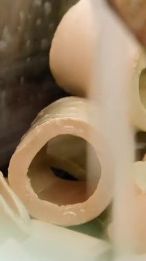 Gelişmiş bir hidrofiltre sisteminin BBQ restoranlarında hava kalitesini nasıl artırdığını keşfedin, daha iyi bir misafir deneyimi için duman ve kokuları azaltarak daha sağlıklı bir yemek ortamı sağladığını keşfedin..