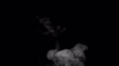 Kara Arkaplanda Ultra HD Dinamik Bulut Yükselişi (Yüksek Çerçeve Hızı)