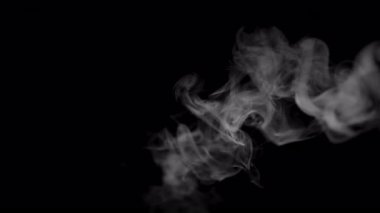 4K 59.97fps Beyaz Duman / Buhar Sağdan Çapraz Aşağı Akıyor (VFX Üst üste))