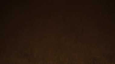 4K 59,94 fps Macro Girdap Sarı Turuncu Kabarcıklar Karanlık Arkaplanda