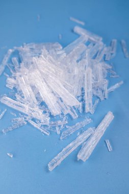 Magnezyum klorür heksadrat, kristal kimyasal konsept, laboratuvar ve endüstriyel uygulama