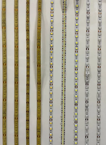 Pek çok farklı elektrik bileşenini kapat
