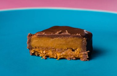 Tabakta bir tatlı..