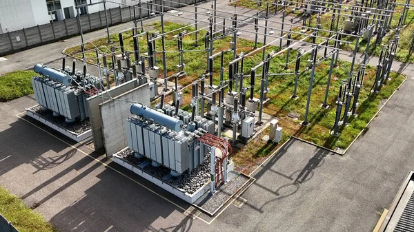 Elektrik santralinin havadan görüntüsü