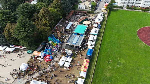 Seregno, Lombardy, İtalya 'da Madonna della Campagna Festivali' nin Hava Görüntüsü