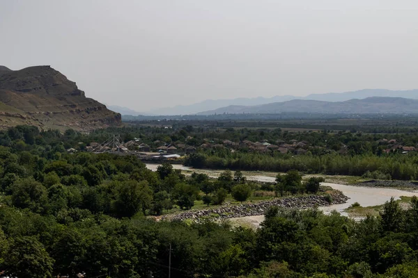 Gürcistan, Uplistsikhe antik taş yontulmuş kentinin manzarası