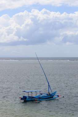 Geleneksel Tekneli Huzurlu Sahil, Bali