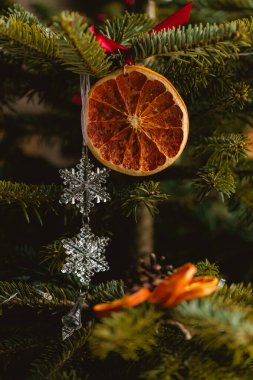 Evergreen Şubesindeki Noel Dekorasyonu