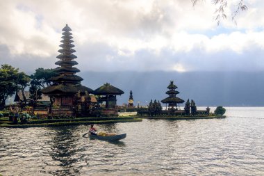 Ulun Danu Beratan Tapınağı Beratan Gölü, Bali