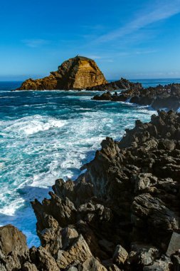 Madeira 'daki Rocky Kıyı Manzarası