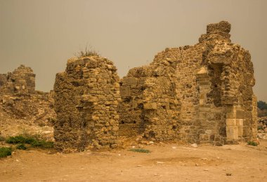 Antik Türk Şehrinin Eski Harabe Duvarları