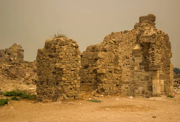 Antik Türk Şehrinin Eski Harabe Duvarları