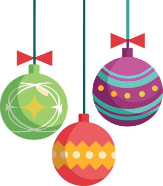 İplerden sarkan renkli noel süsleri, şenlikli bir dekoratif düzenleme.