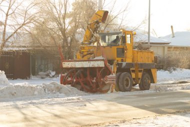 Büyük Sarı Endüstriyel Kar Fırtınası Şehir Sokakları