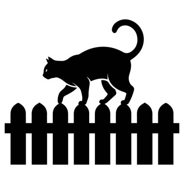 Çitin üstünde yürüyen kara kedi