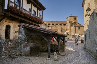 Santillana del Mar 'daki eski çamaşırhane, Cantabria, İspanya, Avrupa