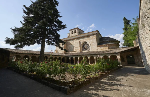 San Pedro de la Ra, XII, XIIth yüzyıl. Romanesk tarzı manastır. Estella. Navarra. İspanya.