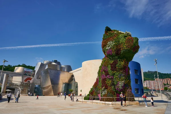 Jeff Koons 'un ünlü heykeli 