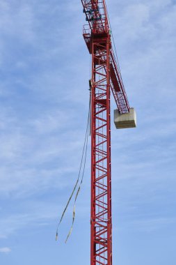 İnşaatın detayları. İnşaat alanındaki Crane.