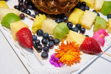 Bilbao 'da LGTBI ve Ikurrina bayrağı