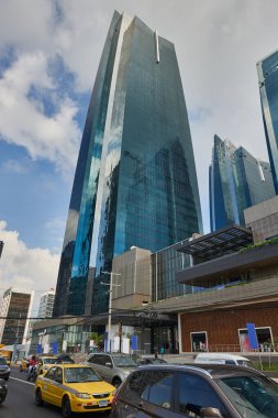 Panama City, Panama Cumhuriyeti, Orta Amerika 'daki Soho AVM kulesinin görüntüsü.