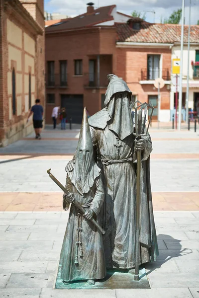 06-09-2023, kutsal hafta Nasıralılarının heykeli Guadalajara 'daki Santa Maria katedralinin yanında.