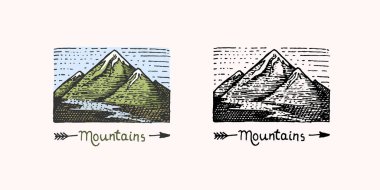 Dağ zirveleri amblemi. İşlenmiş vintage, el yapımı, eski, etiketli veya rozetli, güneyden kuzeye kamp, yürüyüş, av logosu,.