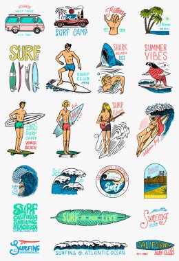 Sörf rozetleri, Vintage Surfer logosu. Retro dalga ve avuç içi. Yaz Kaliforniya lobutları hazır. Sörf tahtasındaki adam, sahil ve deniz. İşlenmiş amblem el çizimi. Hawaii 'de spor. Pankart ya da poster. 
