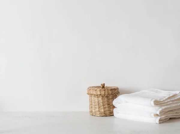 Wicker Straw Box White Towels White Background Front View Minimal — Photo