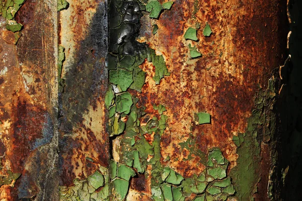 Paslı ve soyulmuş metal plaka. Geçmişi. Arkaplan, doku, tasarım ögesi, fotoğraf arkaplanı.