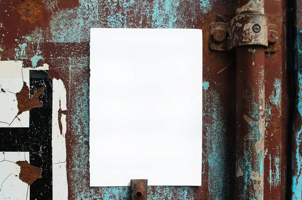 Hoja Papel Blanca Sobre Fondo Marrón Turquesa Lugar Para Texto — Foto de Stock