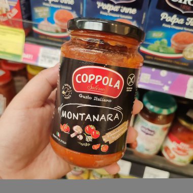 26 Kasım 2025 Johor Malezya Coppola Montanara domates ve mantar sosu İtalyan yapımı, glütensiz ve resimli malzemelerle şekersiz..