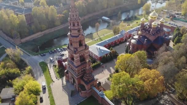 Drone View Red Brick Cathedral Bell Tower Sunny Autumn Day — Stockvideo
