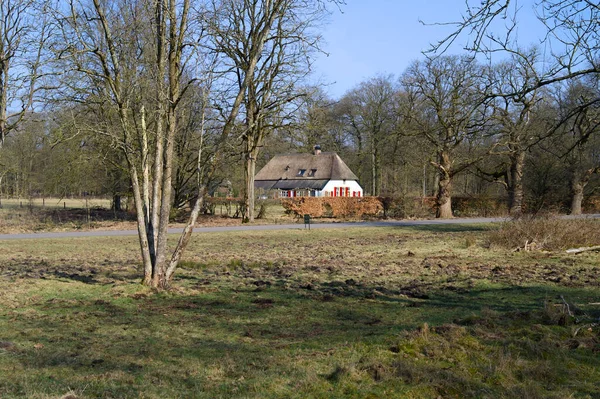 Otantik çiftlik evi, ek işçilerin evi Ulusal Park de Hoge Veluwe