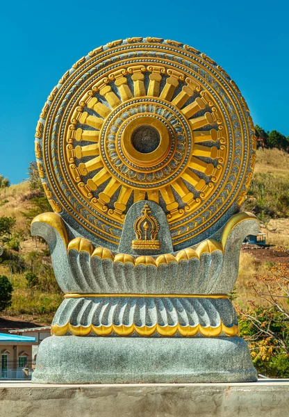 Thammachak Buddha First Sermon Statue Wat Pha Son Kaew Thailand — Stock Photo, Image