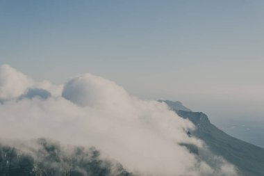 Dağların güzel manzarası