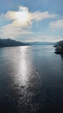 Portekiz, Douro Nehri 'nde kürek çeken sporcular