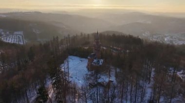 Çek Cumhuriyeti, Karlovy Vary Üzerine Gün Batımı Hava Görüntüsü